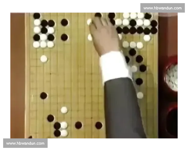 酒都棋香遇芳华 中韩女棋手纹枰论道